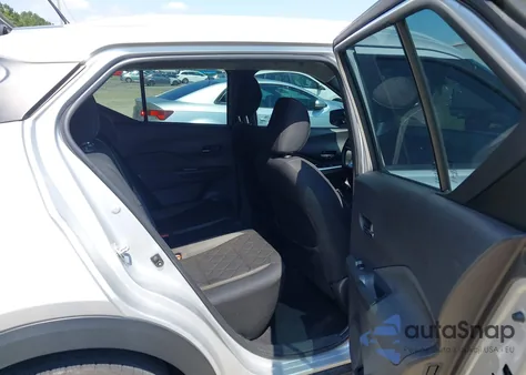 2019 Nissan Kicks Sv из США, поврежденный, VIN 3N1CP5CU7KL560336